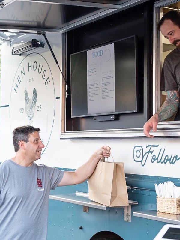 Cooked-to-Order, Farm-to-Table Food Truck